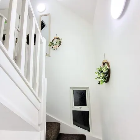 *f1*gh* Setup For Your Relaxed & Amazing + Free Parking + Free Fast Wifi * Apartment Leeds (West Yorkshire)